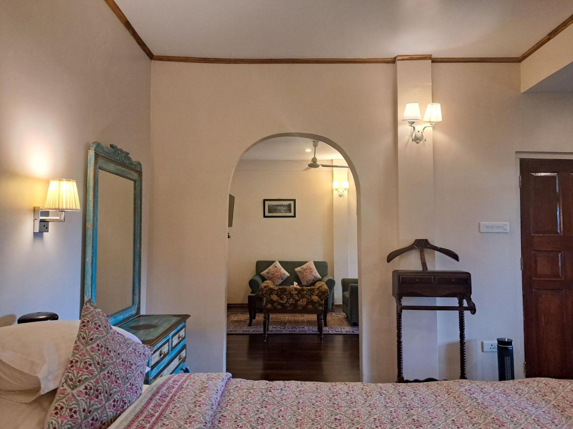 The Heritage Club - Tripura Castle Hotel And Spa Shillong Kültér fotó