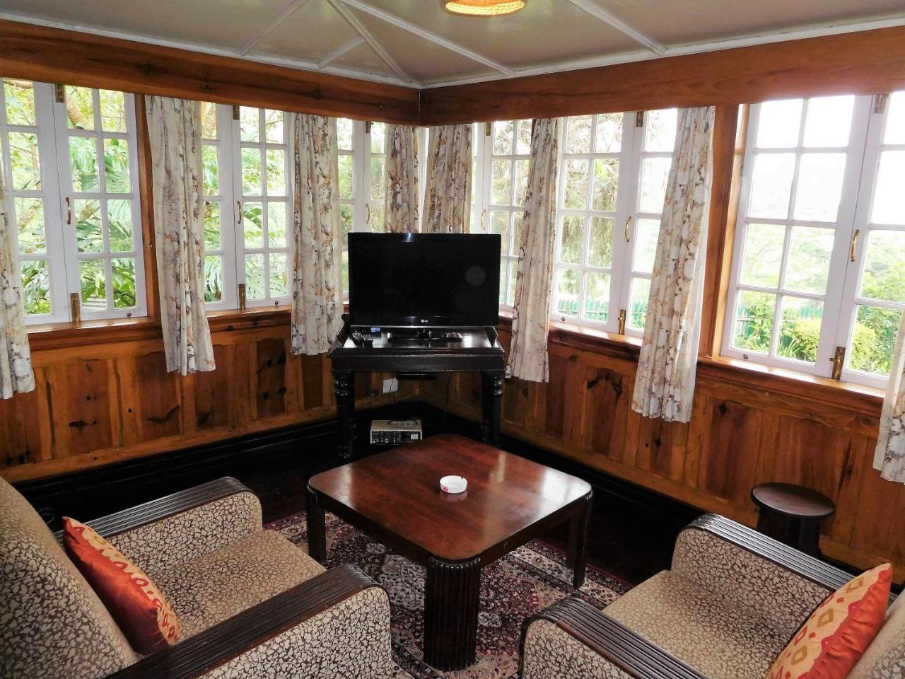The Heritage Club - Tripura Castle Hotel And Spa Shillong Kültér fotó