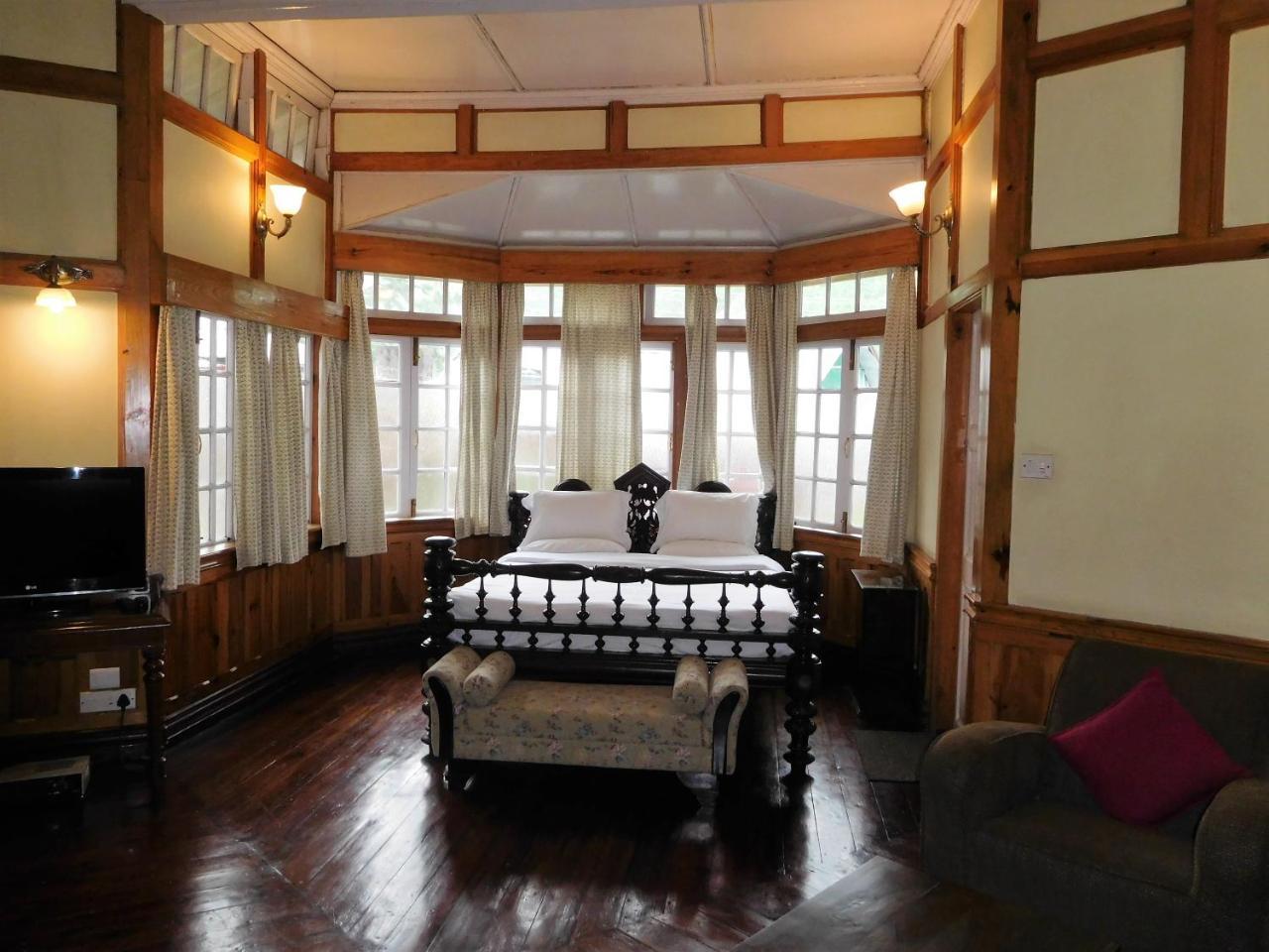 The Heritage Club - Tripura Castle Hotel And Spa Shillong Kültér fotó